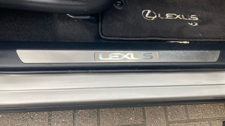 Lexus NX 300h 2.5 Luxury 5dr CVT Hybrid Estate